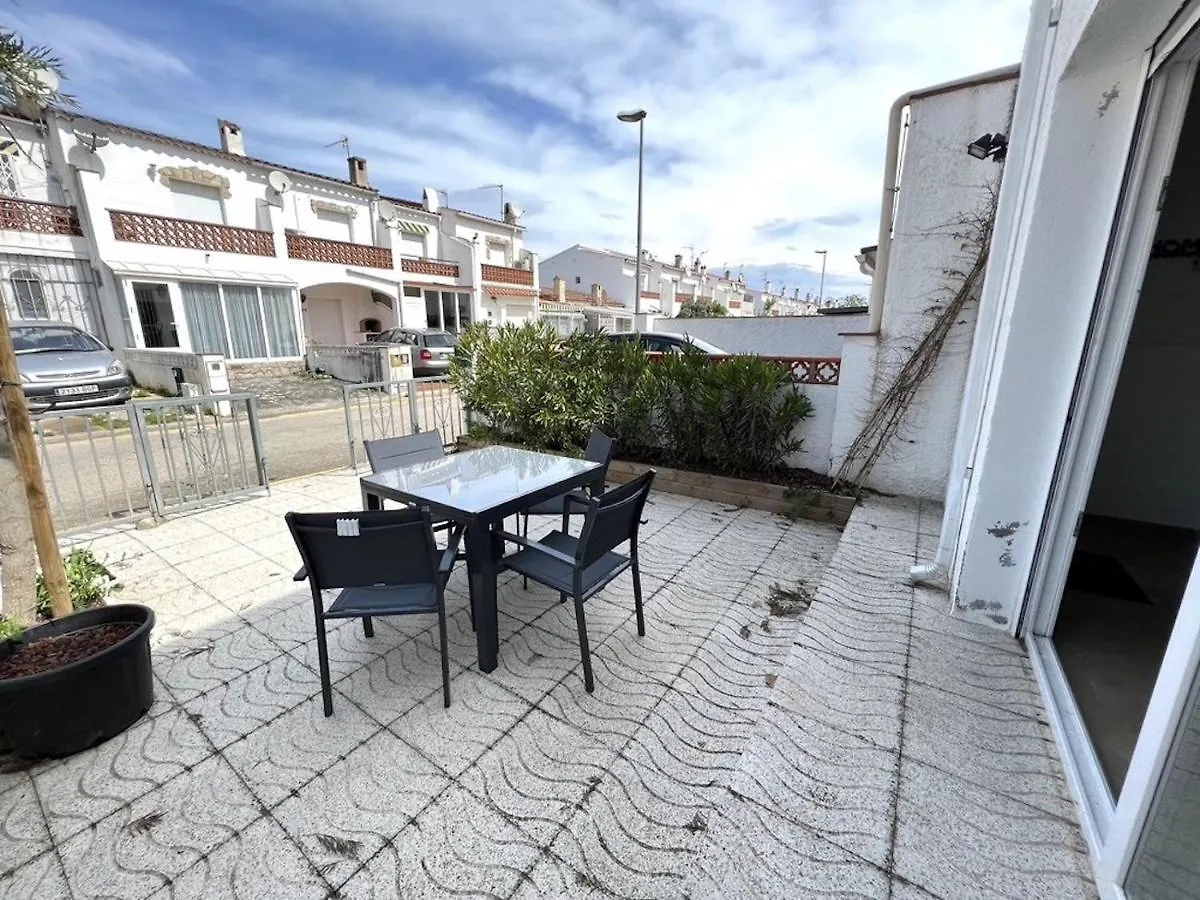 Feriehus Byblos 69A - Casa Con Piscina Comunitaria Empuriabrava