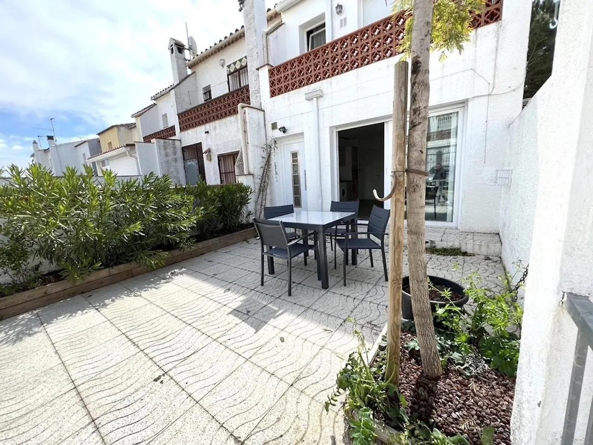 Byblos 69A - Casa Con Piscina Comunitaria Empuriabrava 0*,  Spanien